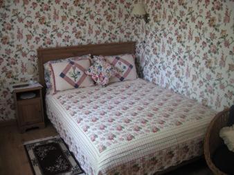 היאניס פורט Sea Breeze Inn חדר תמונה